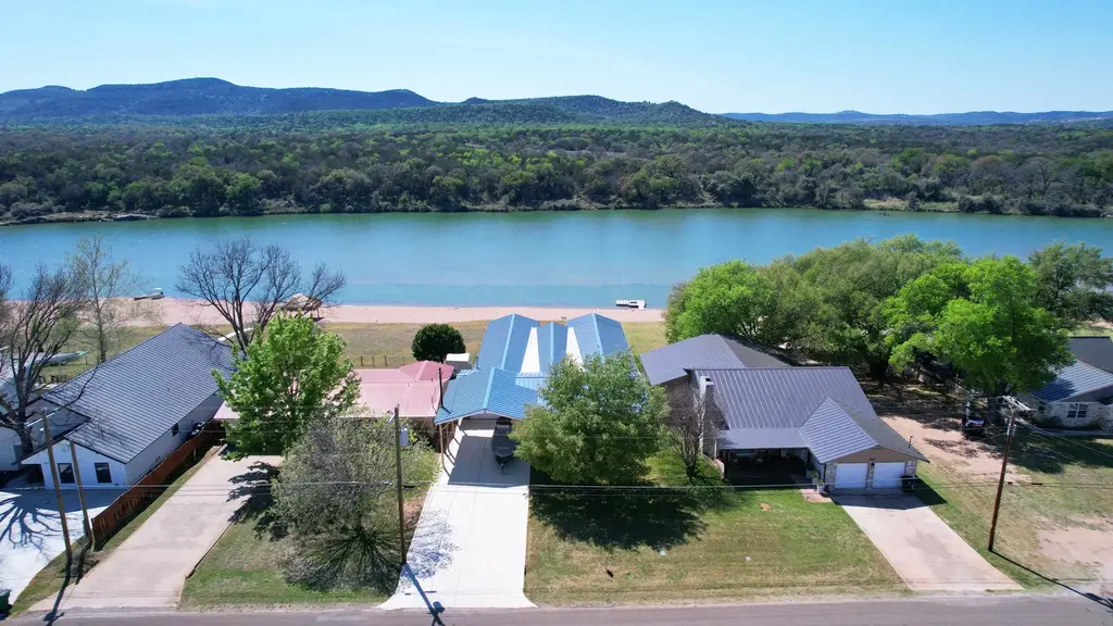 4690 River Oaks Drive, Kingsland