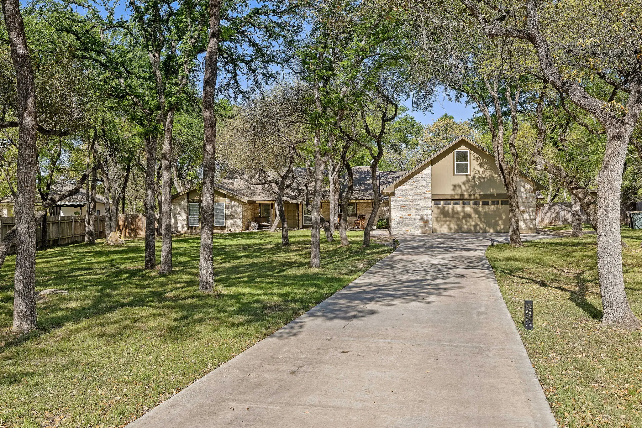 Photo of Listing #3558438