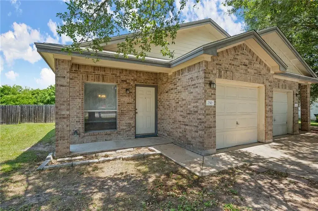 250 Marvin Cove, Hutto