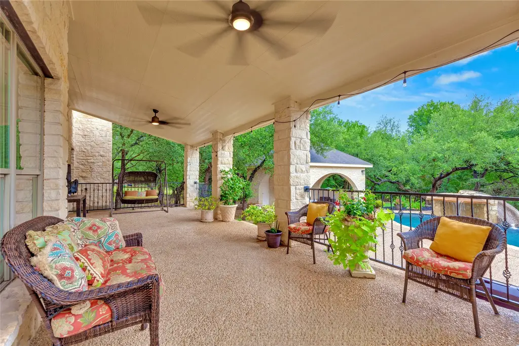 1130 Whispering Water, Spring Branch