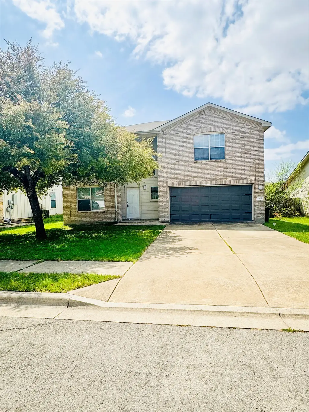 303 Wegstrom Street, Hutto