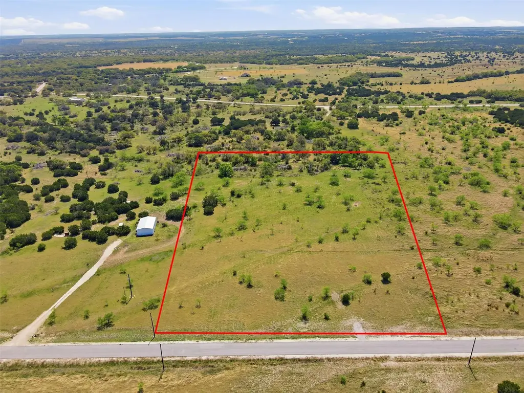 329 Winecup Drive, Lampasas