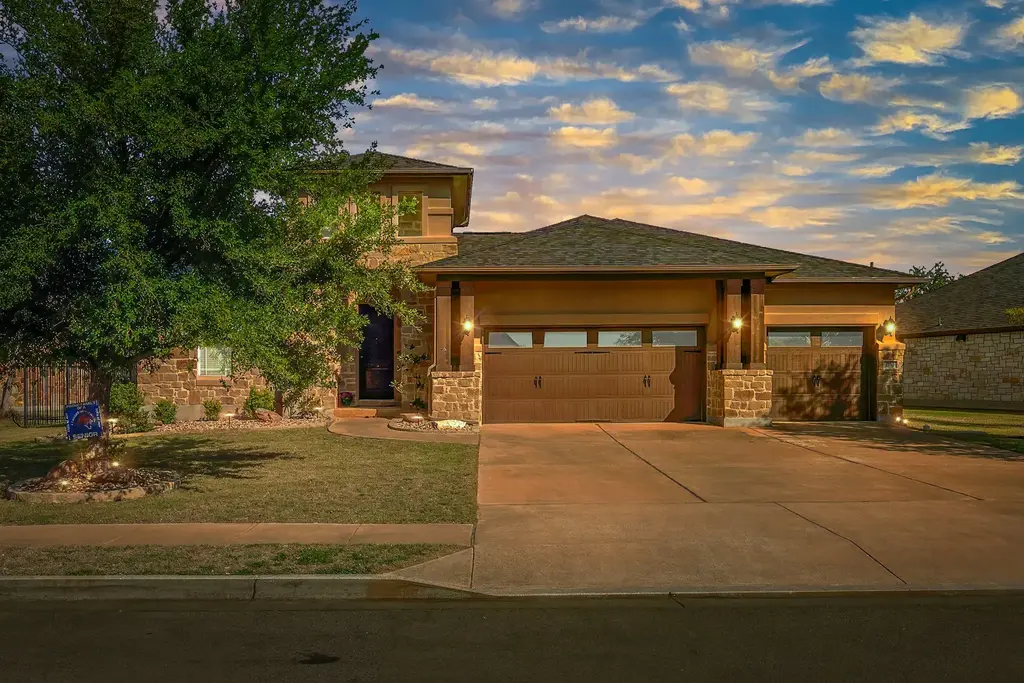 1737 Harvest Dance Drive, Leander