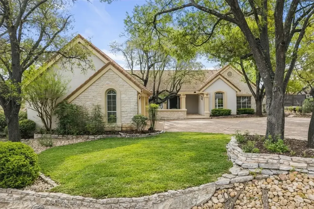 120 Royal Oak Lane, Lakeway