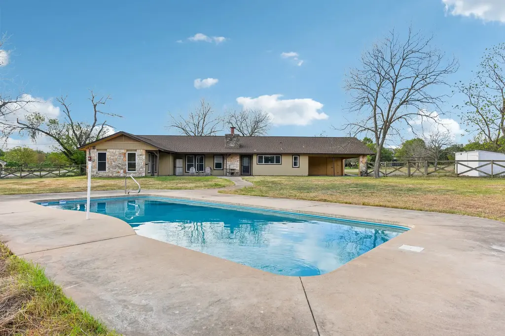 504 Buckaroo Trail, Buda