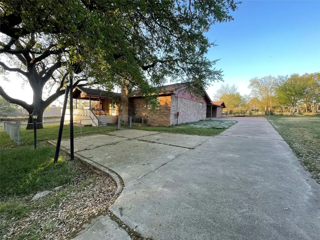 4317 River Oaks Drive, Kingsland