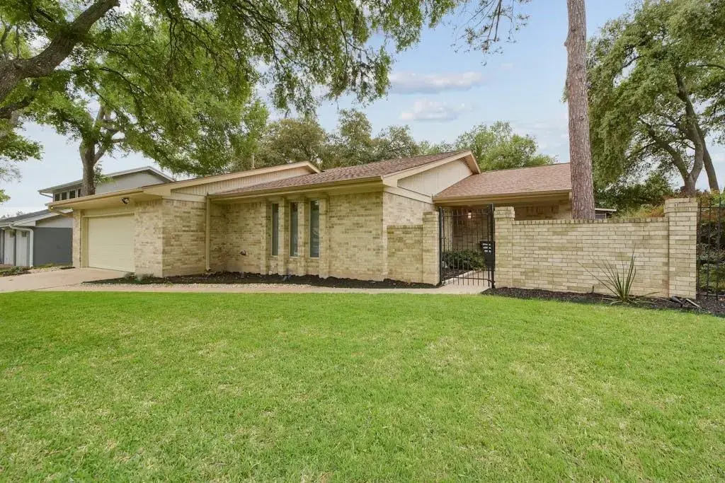 4707 Trail Crest Circle, Austin