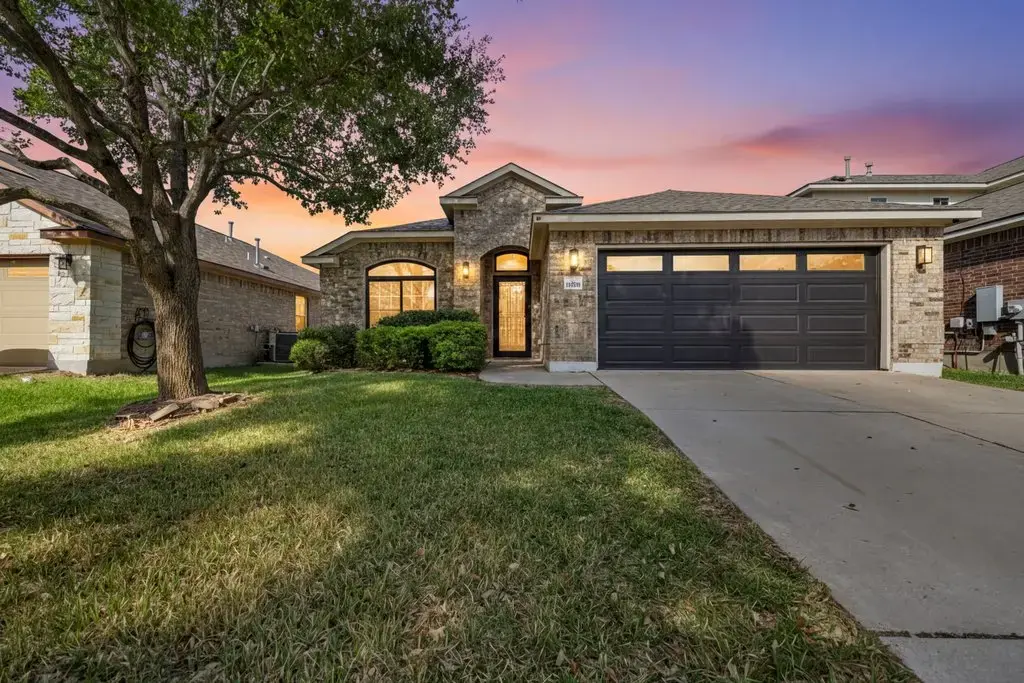 18528 Blue Pond Drive, Pflugerville