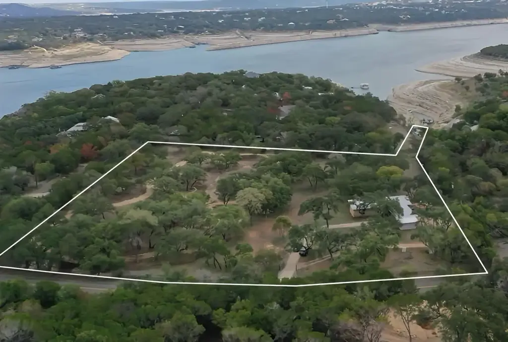 17416 Sleepy Hollow Drive, Lago Vista