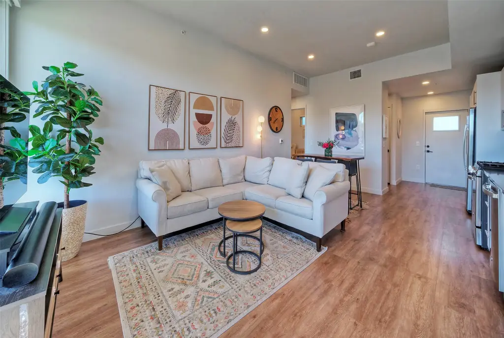 4004 Banister Lane 207, Austin