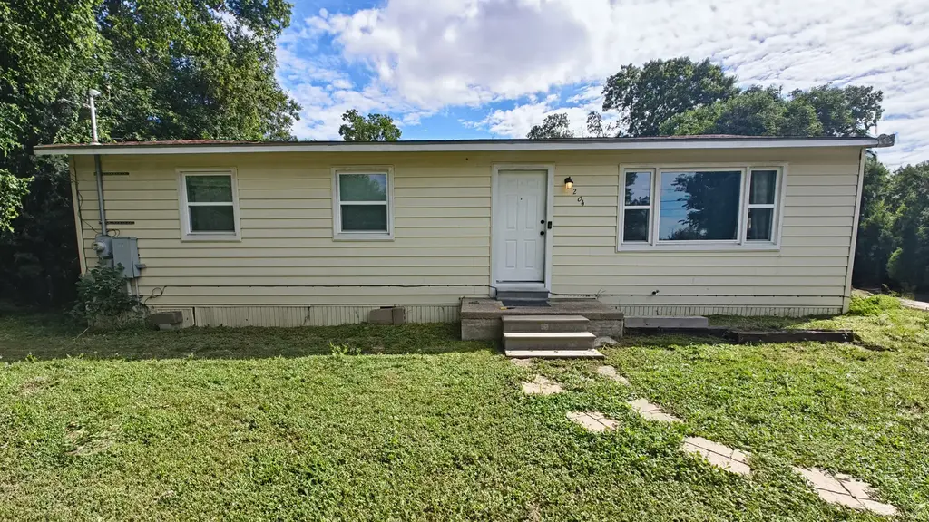 204 3rd Street, San Marcos