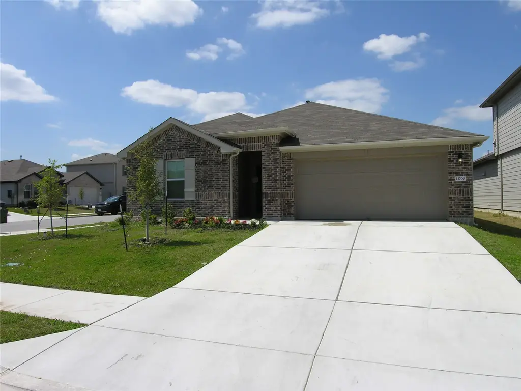 13700 Dismuke Drive, Manor