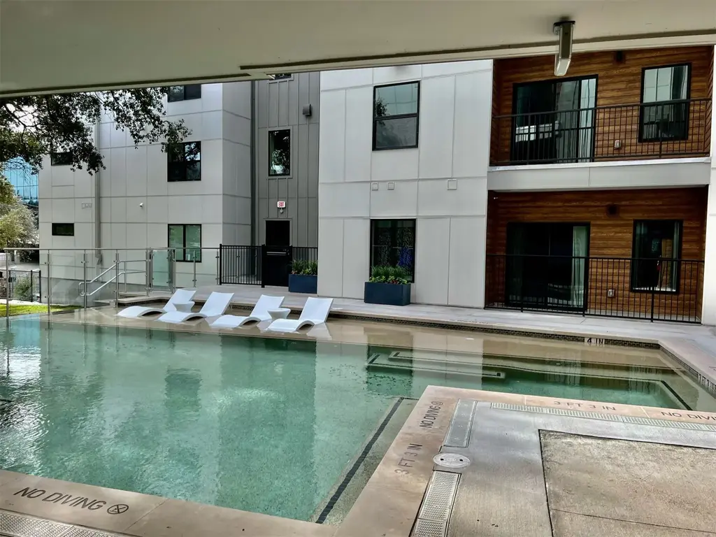 2500 Longview Street 417, Austin