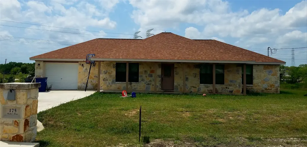 175 Hollys Way, San Marcos