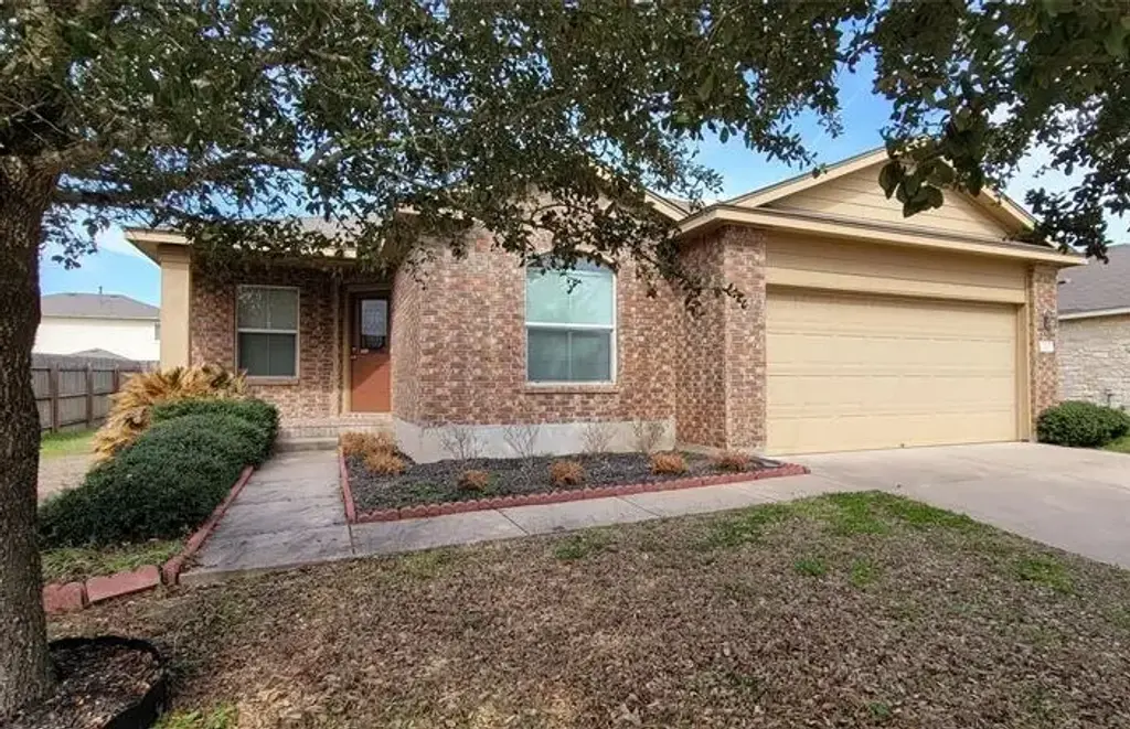 207 Wild Cat Drive, Bastrop