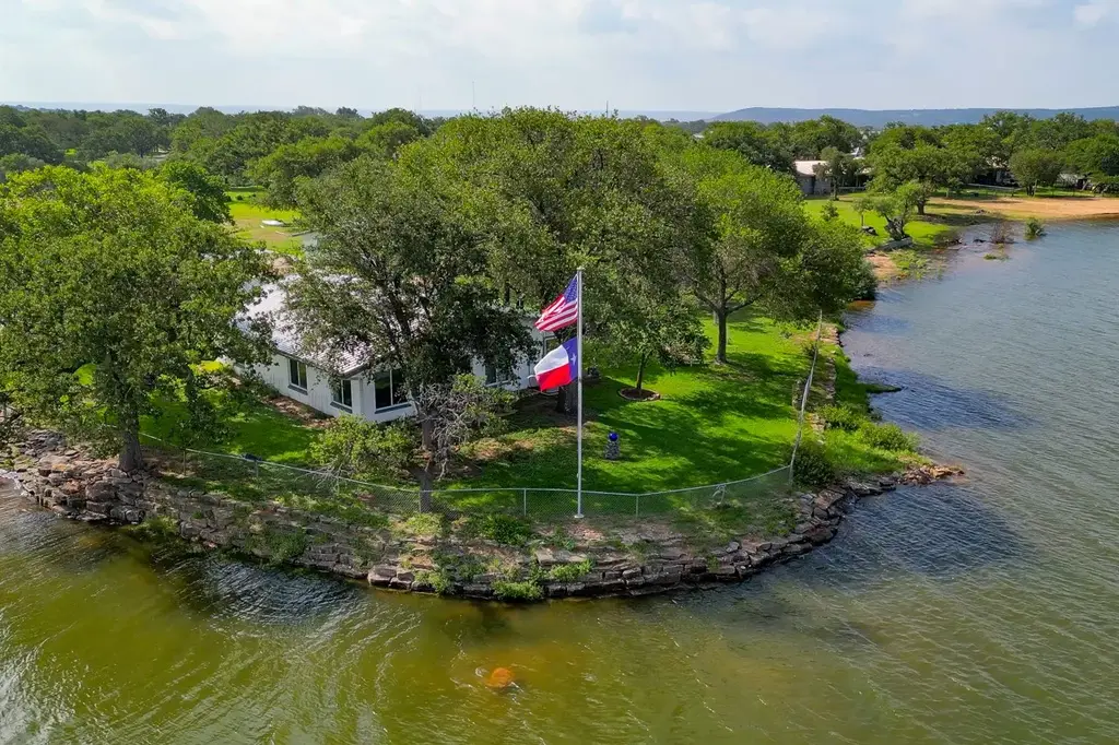 106 Chuckwagon, Burnet
