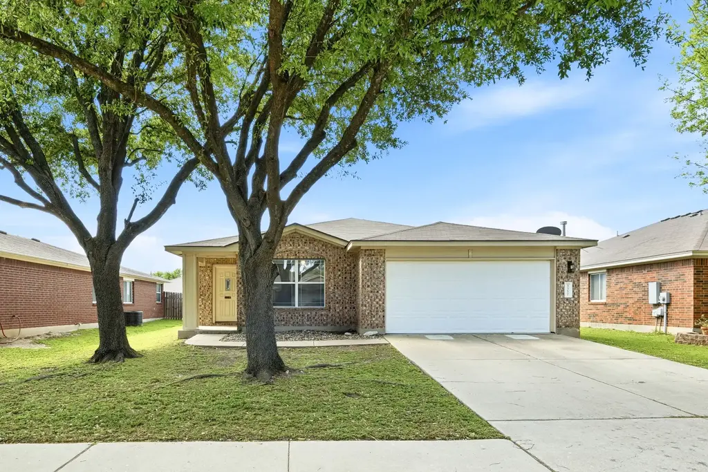 3357 Pioneer Crossing Drive, Round Rock