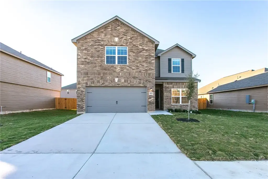 19024 Quiet Range Drive, Elgin