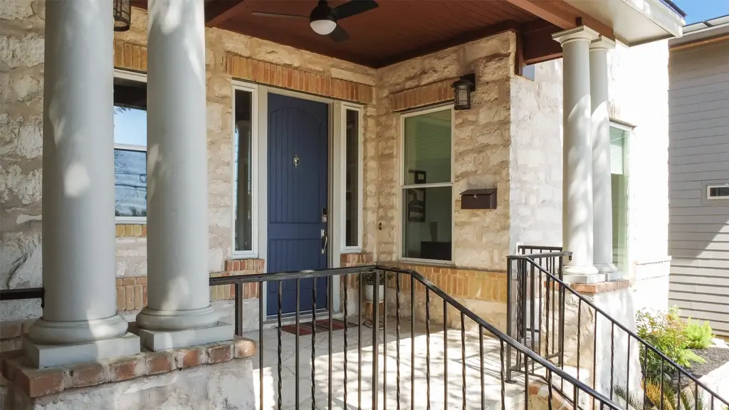 1600 W 39th 1/2 Street, Austin