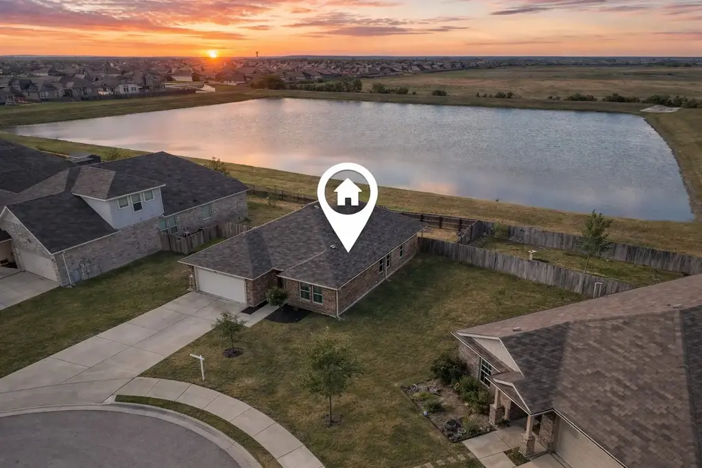 210 Helen Road, Hutto