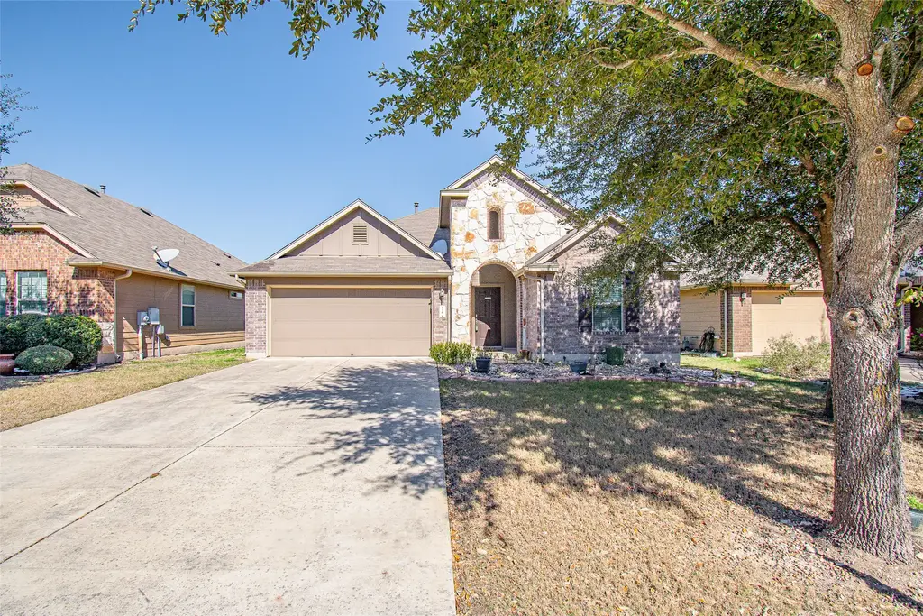 136 Mistflower Lane, Kyle