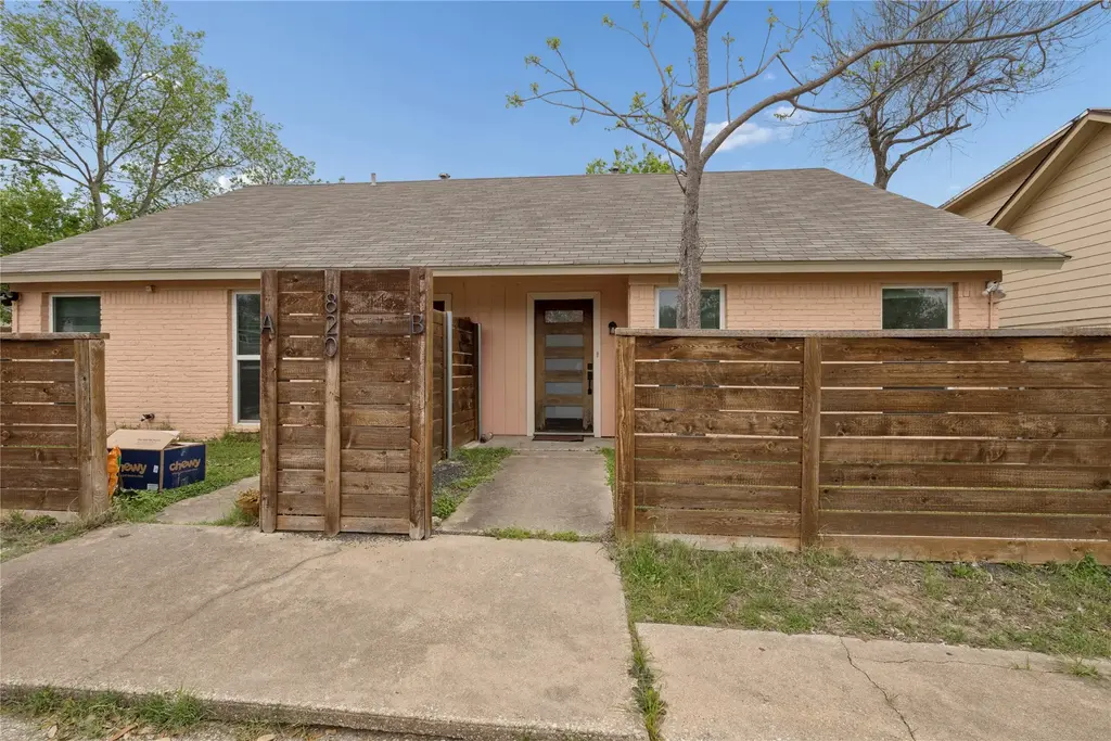 820 Sahara Avenue B, Austin