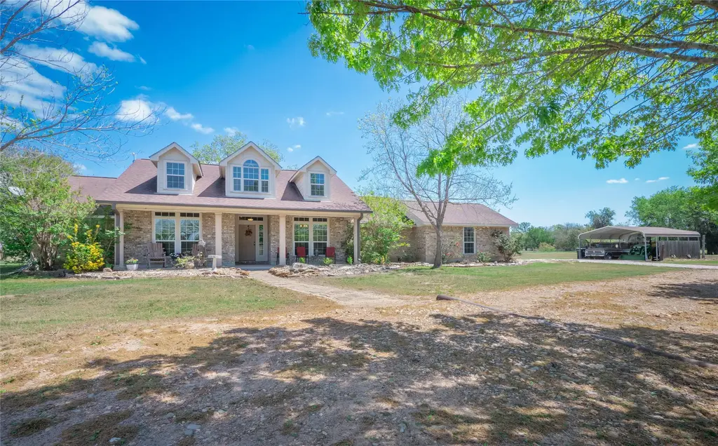 1281 Private Road 7037, Lexington