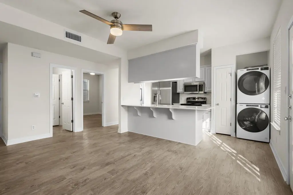 1100 W 25th Street 101, Austin