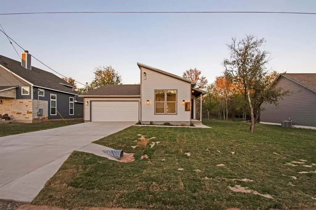 346 Nene Lane, Bastrop