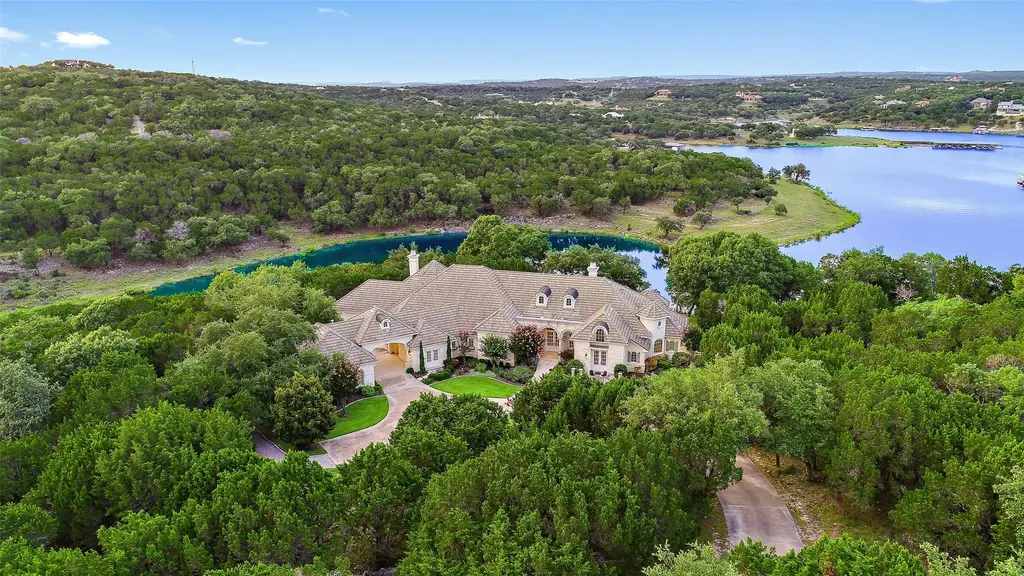 601 S Angel Light Drive, Spicewood