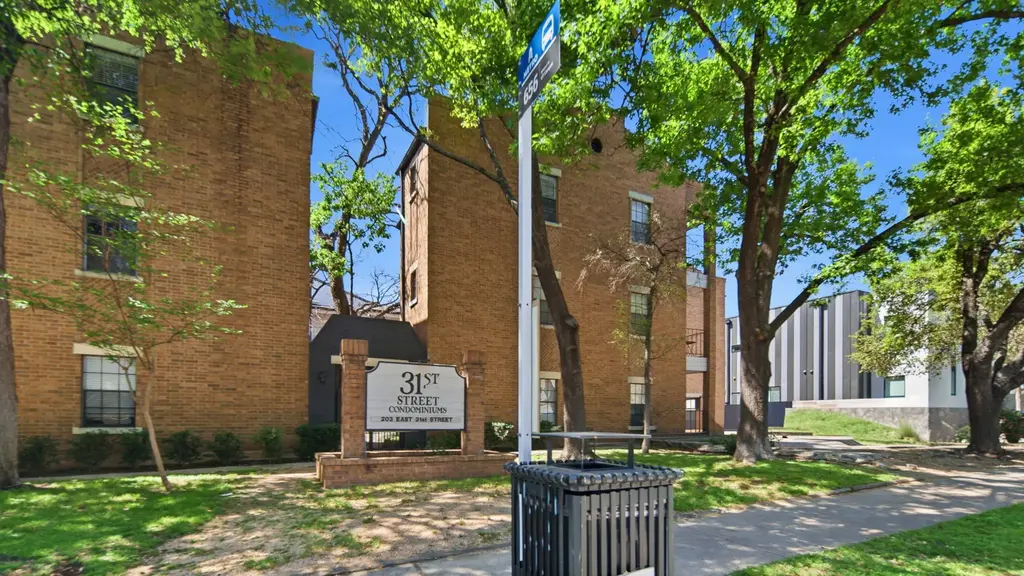 203 E 31st Street 102, Austin