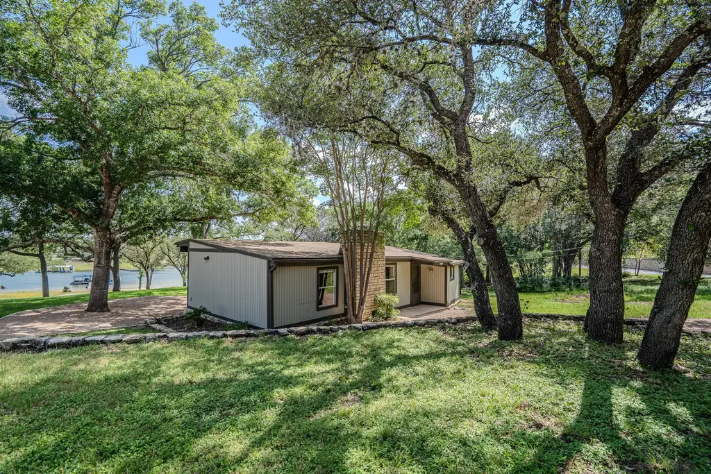 16013 Edwards Drive, Austin