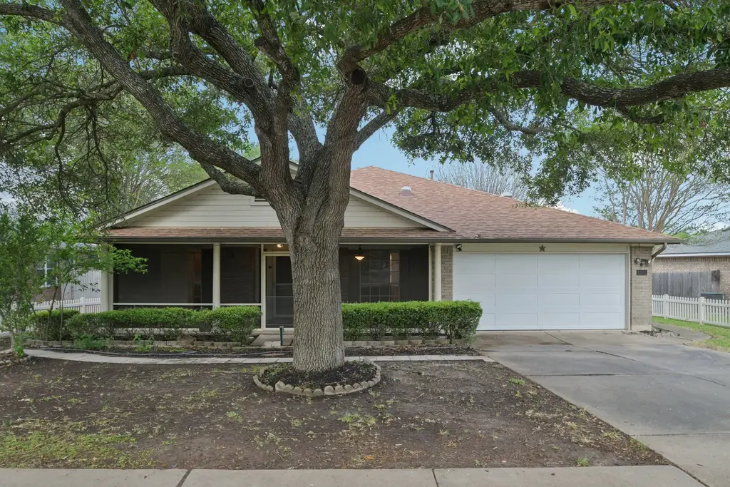 1300 Leah Lane, Round Rock
