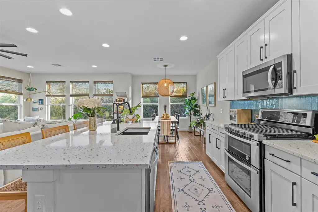 317 Bridgeford Drive, Austin