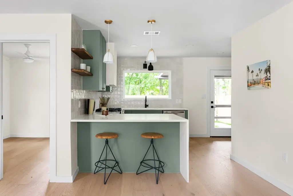 2105 Brunswick Drive, Austin