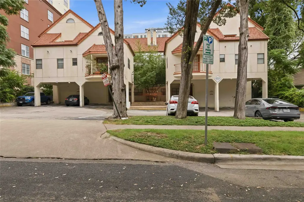 706 W 22nd Street W 305, Austin