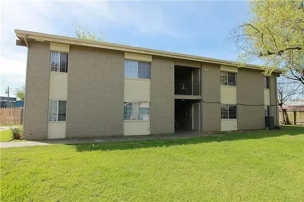 7206 Twin Crest Drive 202, Austin