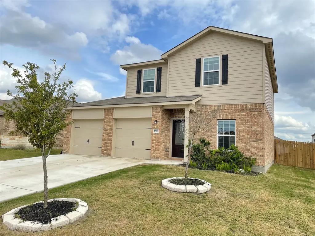 1579 Violet Lane, Kyle