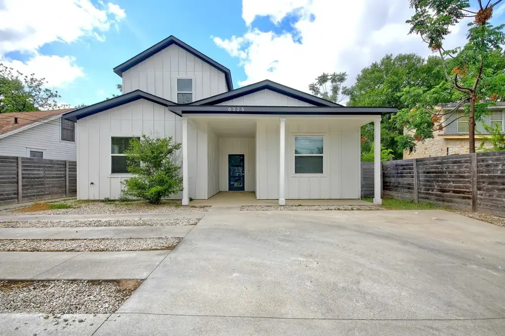 6325 Ponca Street B, Austin