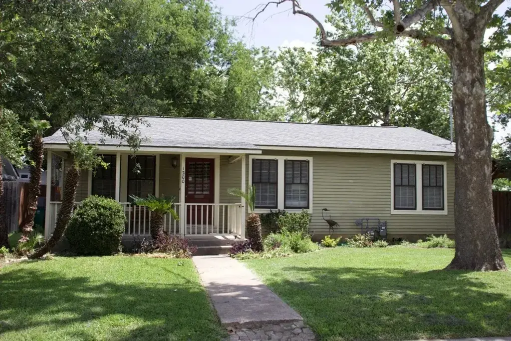 1200 Alegria Road 1, Austin