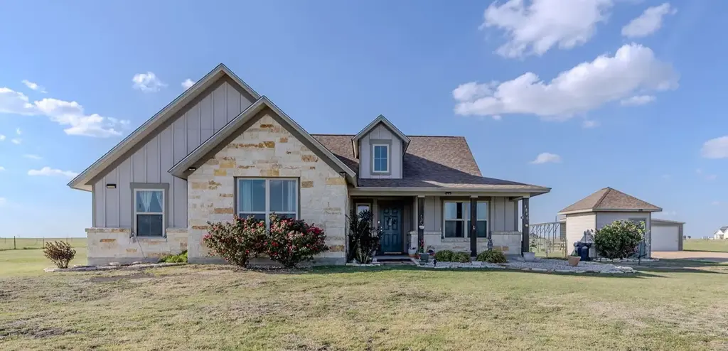 4846 County Road 327, Granger