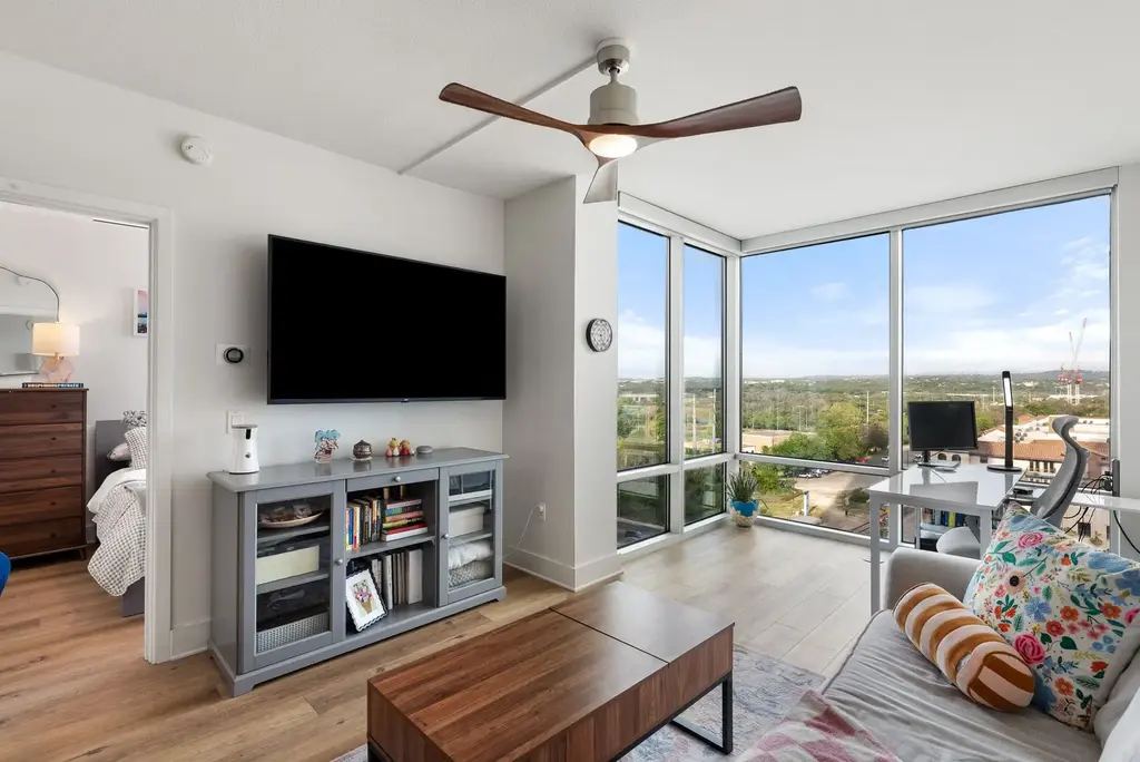 300 Bowie Street 1006, Austin