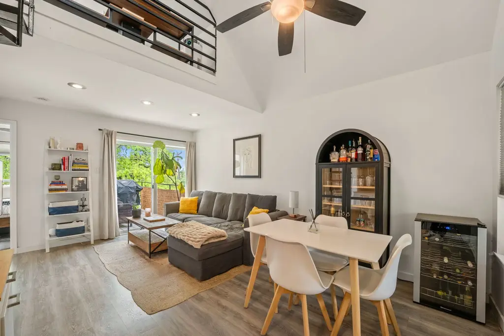1514 Parker Lane 208, Austin