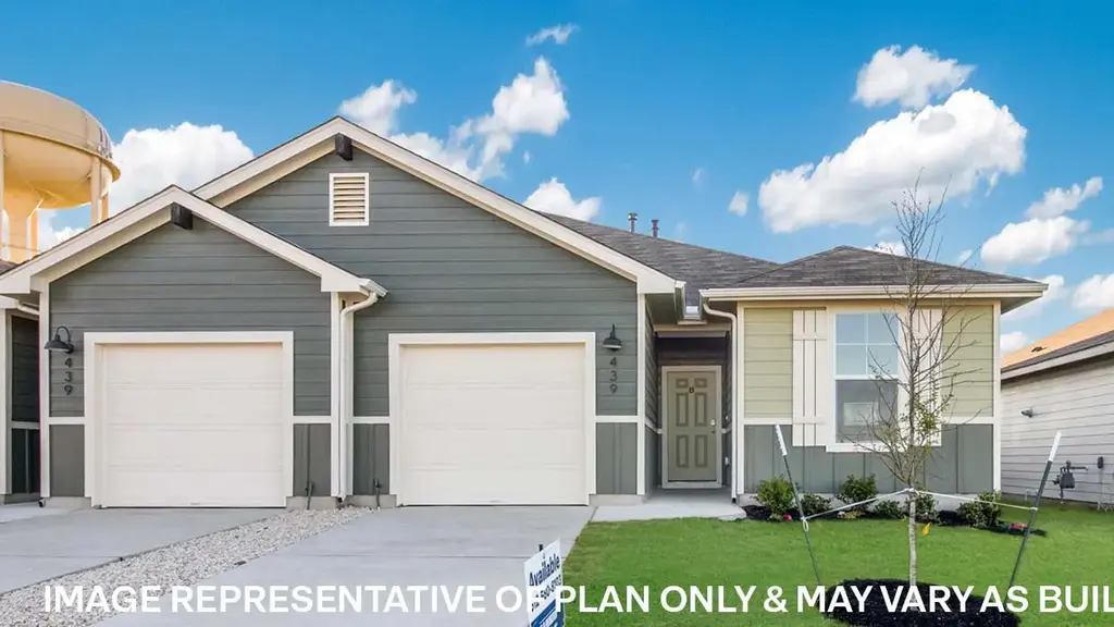 207b Harrison Crossing, Uhland