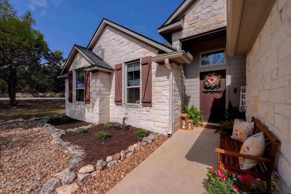 1 Sunset Circle, Wimberley