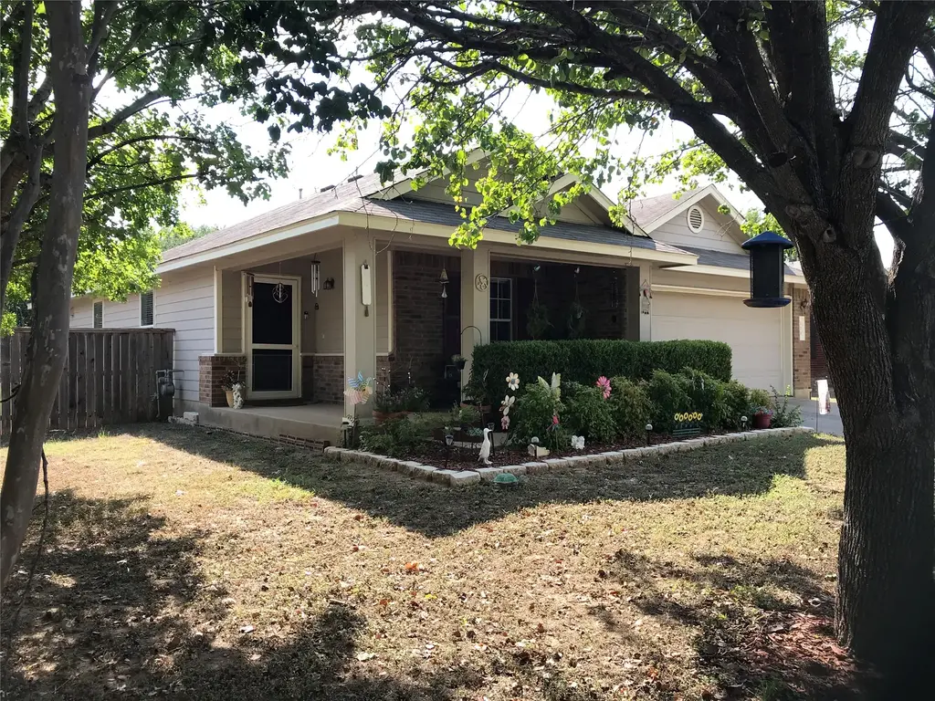 309 Nicole Way, Bastrop
