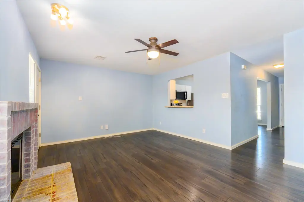 1845 River Crossing Circle C, Austin