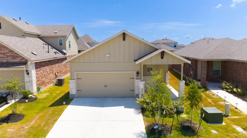 6310 Wolf Pack Drive, Pflugerville