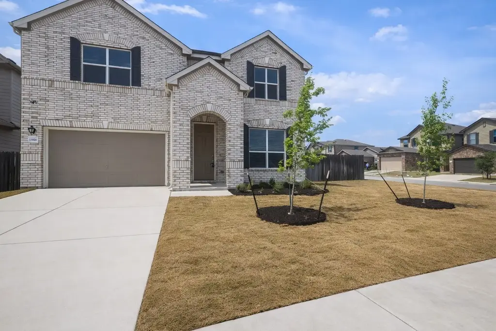 13928 Inaugural Street, Manor