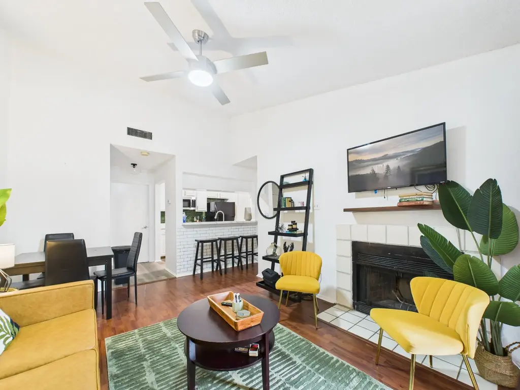 806 W 24th Street 300, Austin